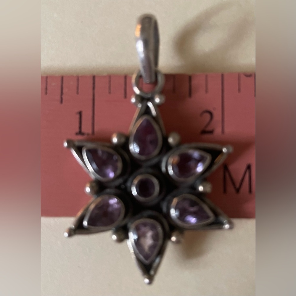 Genuine Amethyst and Sterling Silver Star Pendant - Picture 4 of 6
